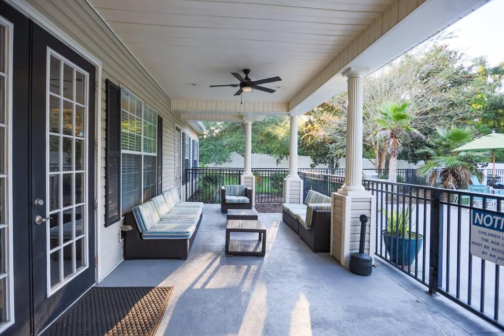 Lux 2Bd 2Ba Minutes From The Water Apartment Pensacola Exterior photo